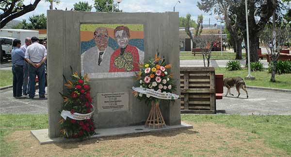 Daniel Tomasini intervenciòn mural en Mariscala